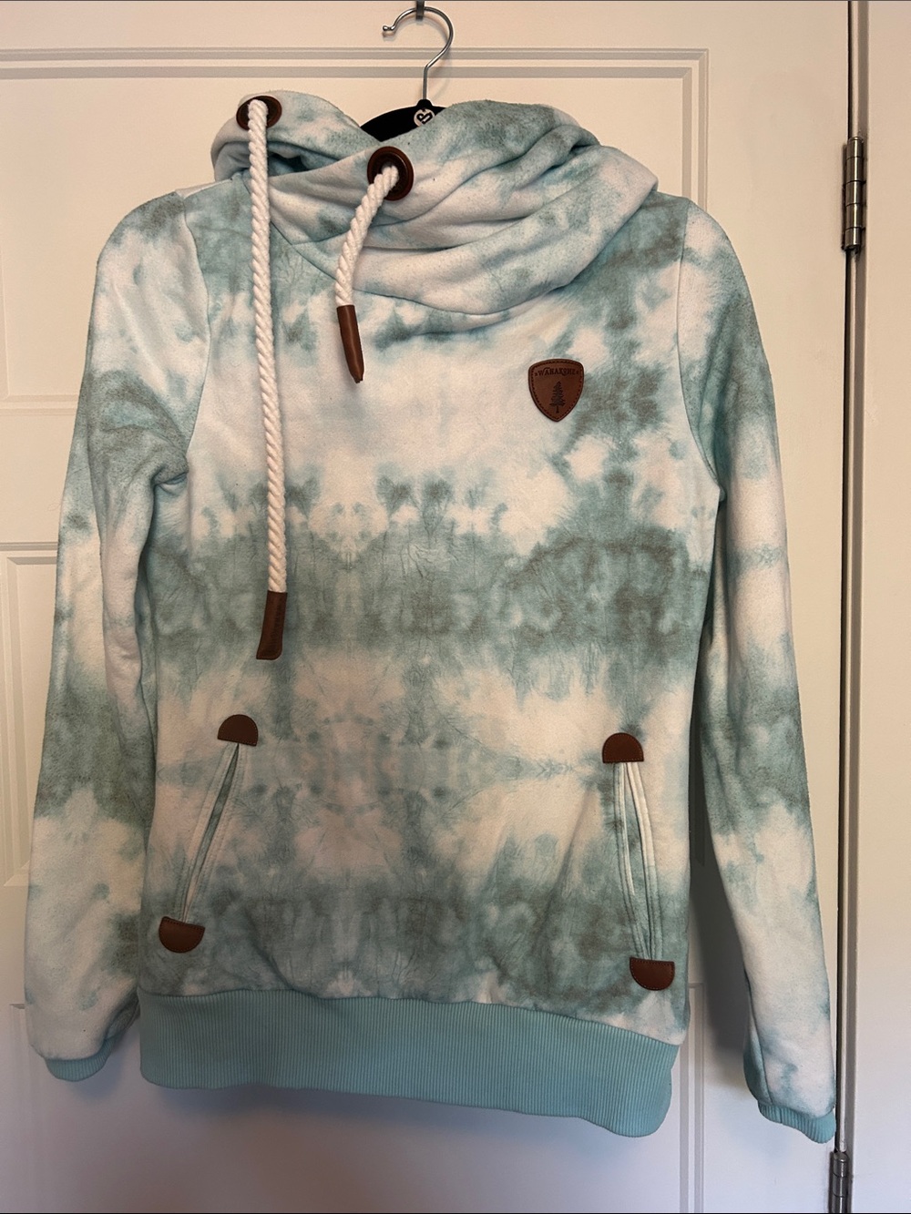 Wanakome Women's Tie-Dye Pullover Hoodie - Seafoam Green